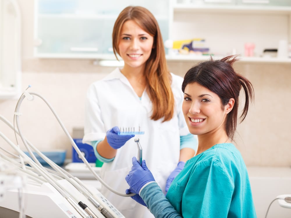 dentist assistant jobs